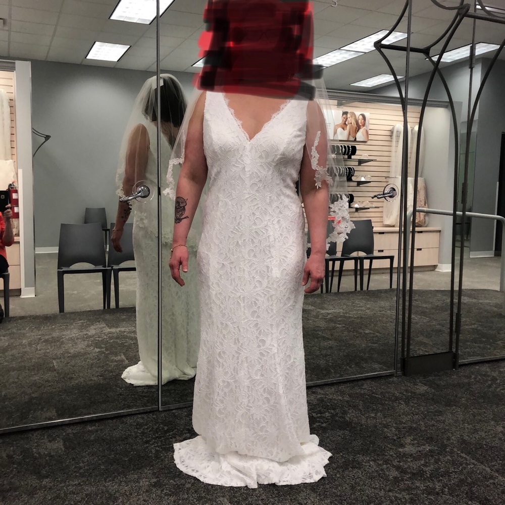 Brand new never worn David’s Bridal wedding dress